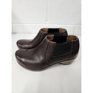 Dansko Women's Marilyn Chelsea Leather Bootie Clogs Chocolate Brown, Sz 39/8.5-9